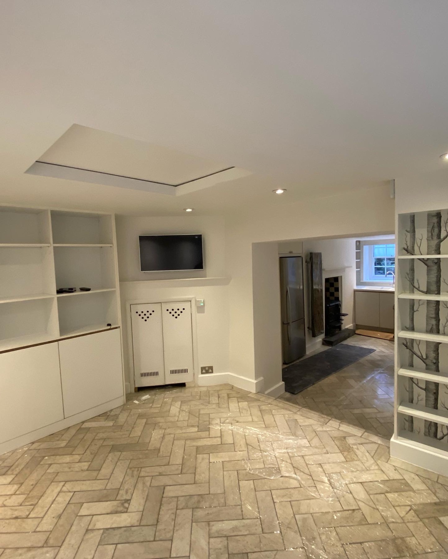 Finished townhouse living and kitchen space in Tower Hamlets